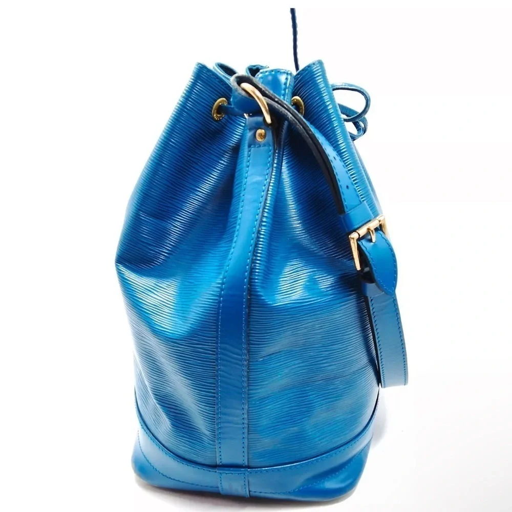 Louis Vuitton authentic epi hobo bucket bag